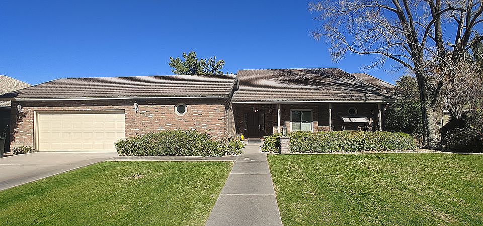 1st image of 2022 E Carmen St