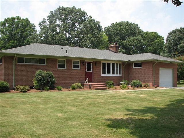 1st image of 1205 Flobert Dr