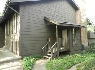 1554 Autumn Leaf Dr, Ballwin, MO 63021