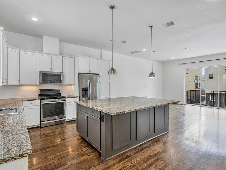 5521 Petty St — Photo 13