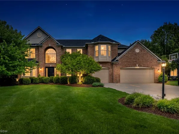 20374 Tramore Ln, Strongsville, OH 44149