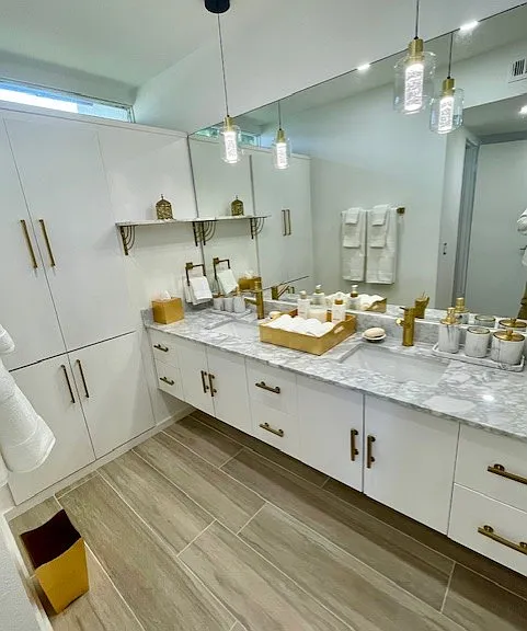 1730 Capri Cir — Photo 9