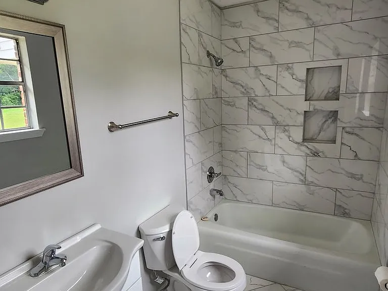 4765 Covington Pike — Photo 4