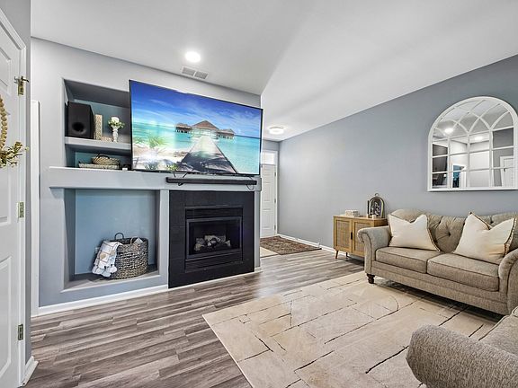 5th image of 1496 W Remington Ln #1496