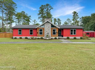 251 Cypress St, Burgaw, NC 28425