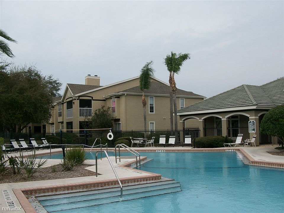 F4 pool 3