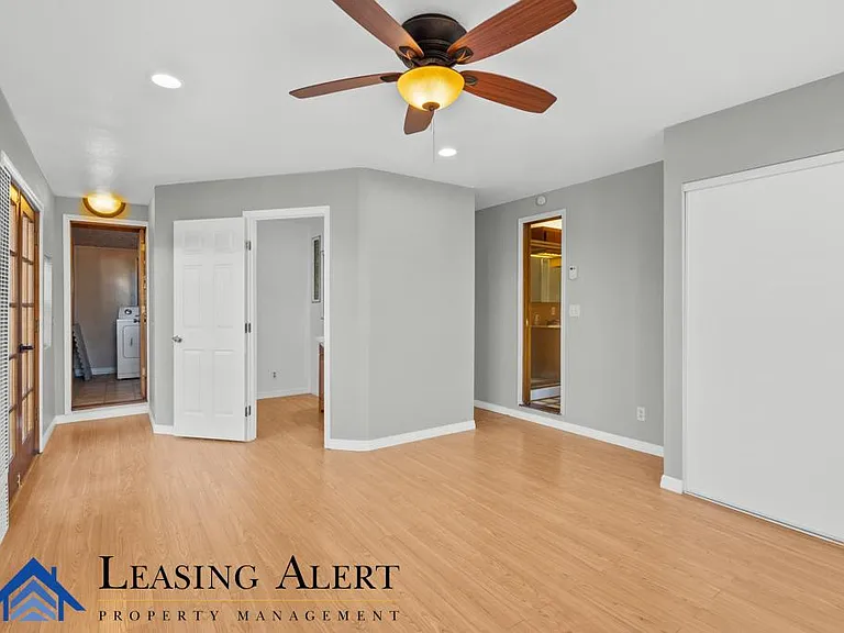 3305 W Avenue L8 — Photo 9