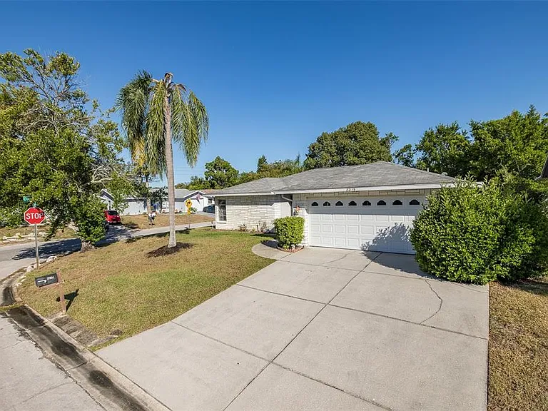 8015 San Fernando Dr — Photo 26