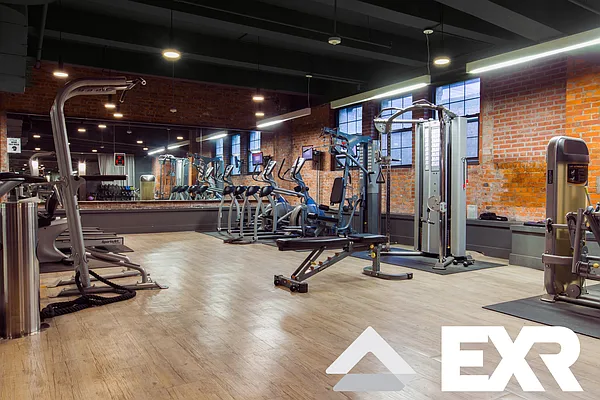 Rented by EXR | media 37