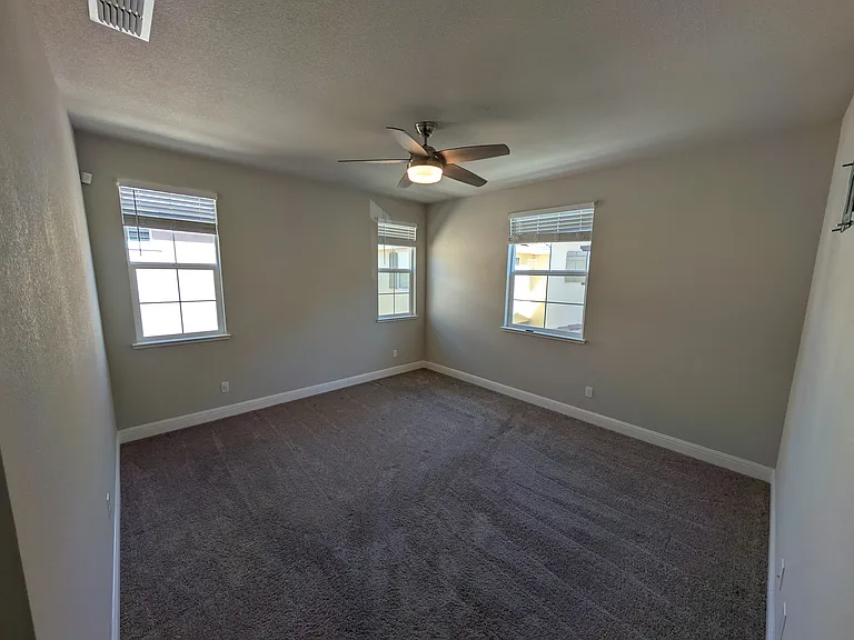 953 Posey St — Photo 31