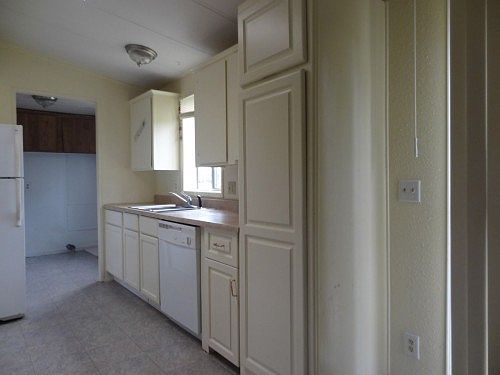 3rd image of 1721 E Trails End Dr