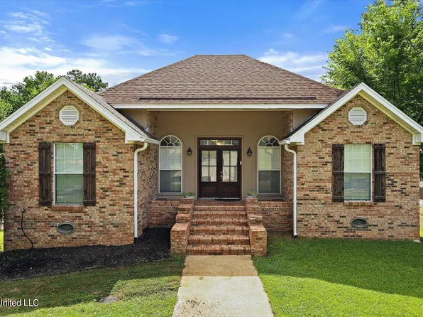 501 Lowe Cir, Richland, MS 39218