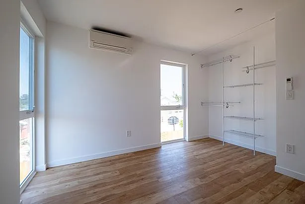 6757 Saranac — Photo 6