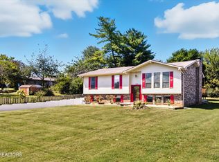 420 1st St, Seymour, TN 37865