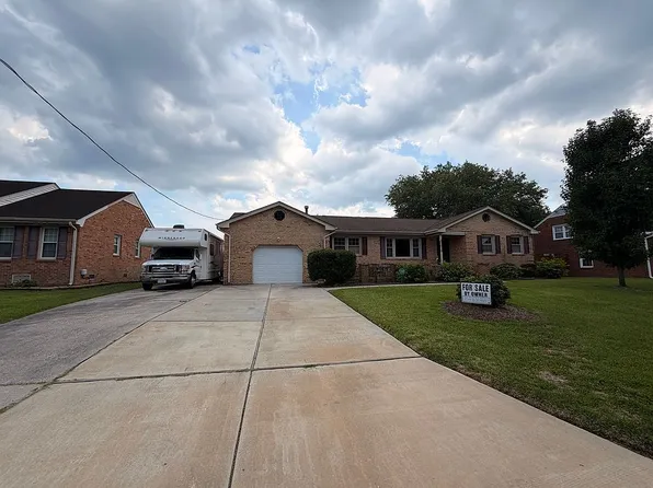 5917 Woodhaven Ct, Virginia Beach, VA 23464