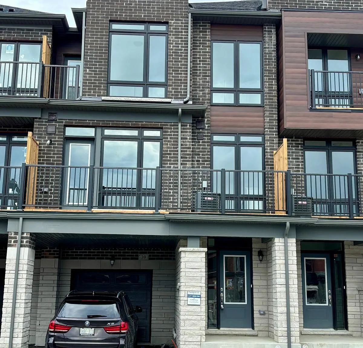 3 bed, $3,400 — Photo 1