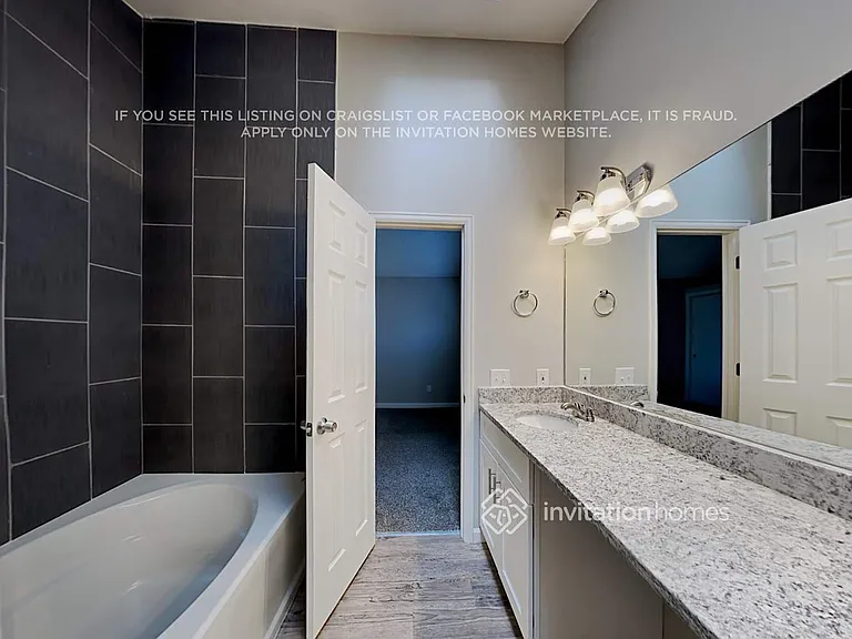 7520 Montarbor Dr — Photo 17