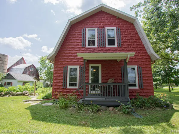 9319 Sparling Rd, Goodells, MI 48027