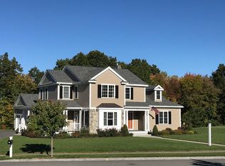 37 Lyons Farm Rd, Haverhill, MA 01835