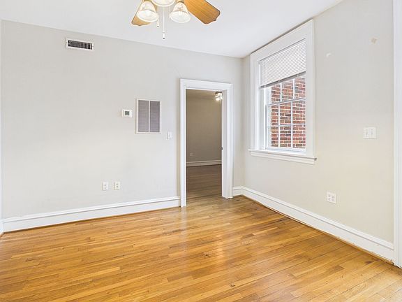 5th image of 2710 Stuart Ave Unit 10