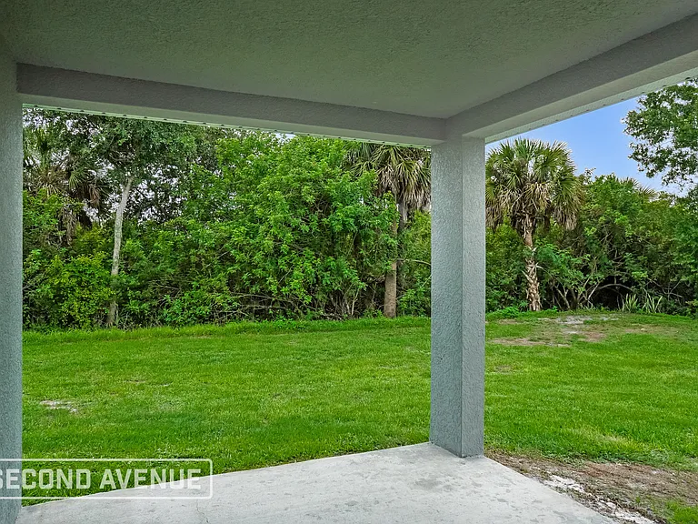 678 Rutland Cir — Photo 22