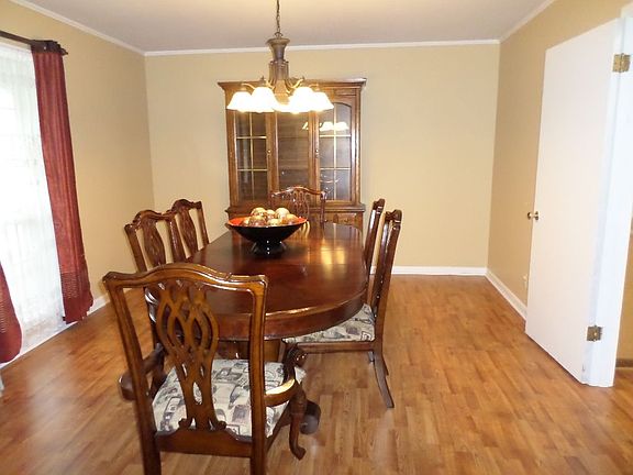 5th image of 1308 Jefferson Dr