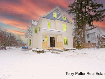 528 S Jefferson St, Hastings, MI, 49058