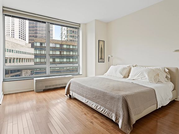 5th image of 150 Columbus Ave APT 4B