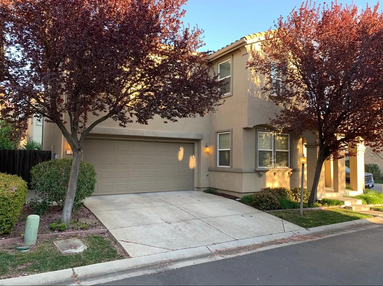 3 bed, 2.5 bath, 1708 sqft, $2,795 — Photo 1