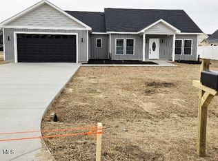 46 Planters Walk Dr, Snow Hill, NC 28580