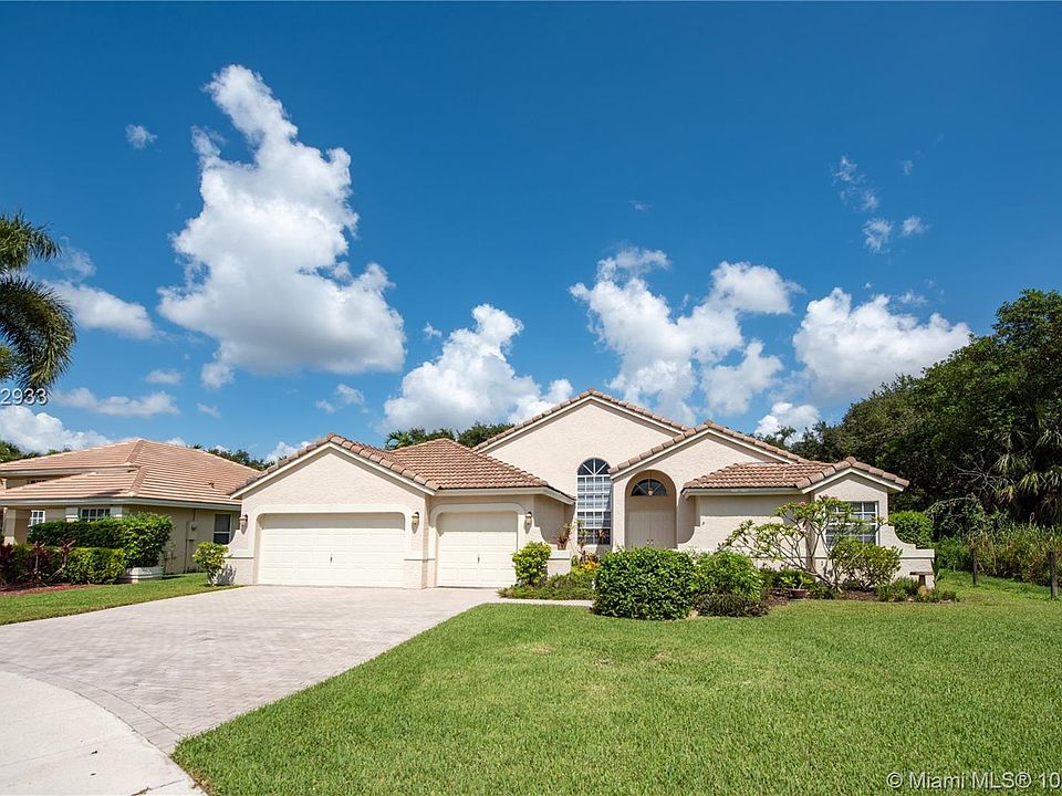 1st image of 9821 N Abiaca Cir