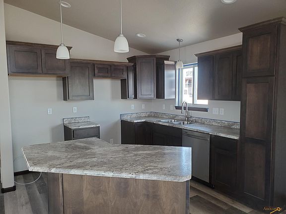 2nd image of 519 Ziebach St