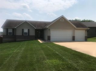 7052 Brooks Farm Dr, House Springs, MO 63051