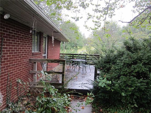2nd image of 5520 S 40th St