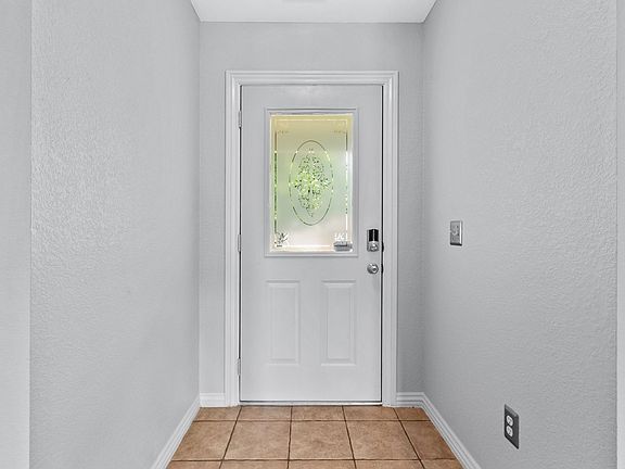 5th image of 421 Firewood Dr