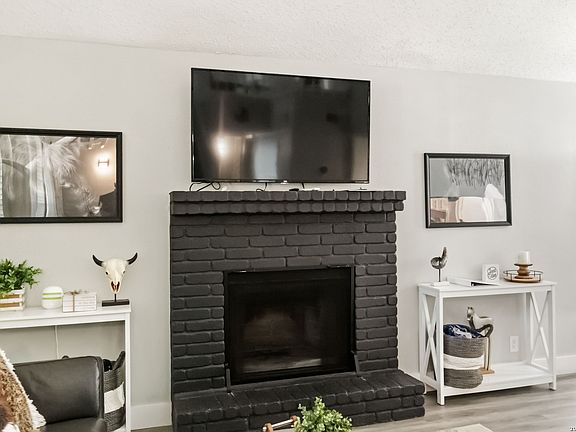 5th image of 2514 MOSS BLUFF ST
