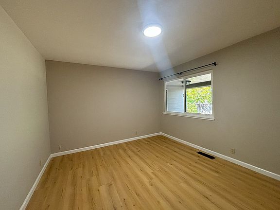 4th image of 1034 Bret Knoll Ct