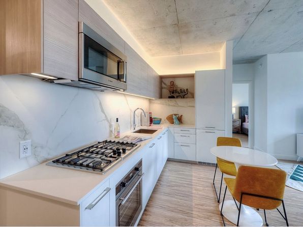 224 N Desplaines St #1315