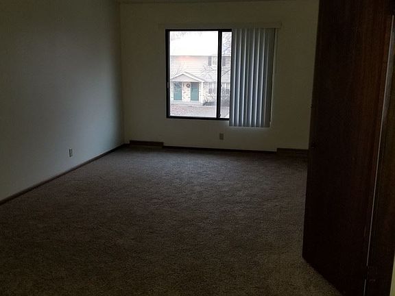 2nd image of 625 Imperial Ct #2