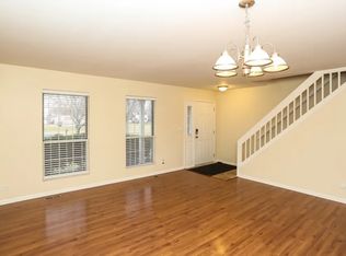 1241 Sebring Cir, Elgin, IL 60120