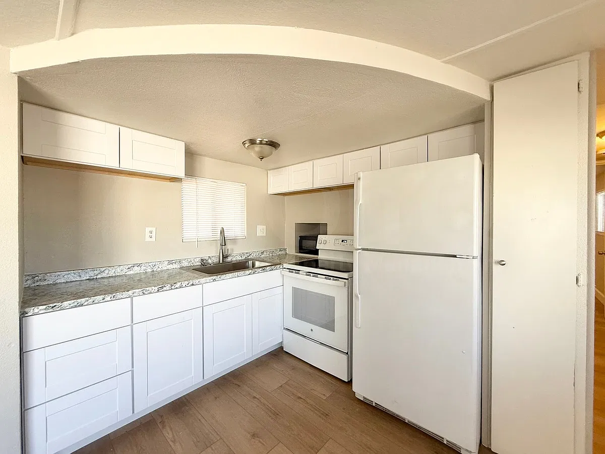1 bed, 1.0 bath, 550 sqft, $999 — Photo 3