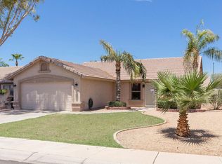 2352 E Smoke Tree Rd, Gilbert, AZ 85296