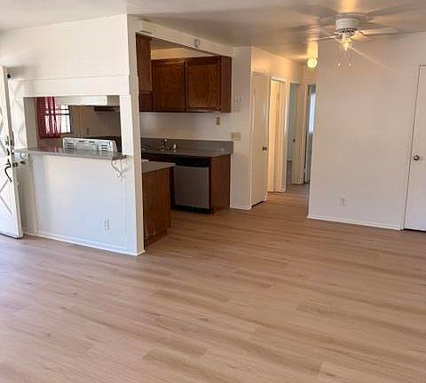 5th image of 2636 Tiller Ave