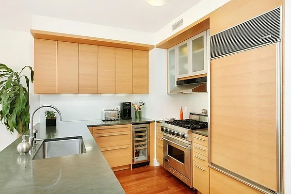 Sold by Corcoran | media 13