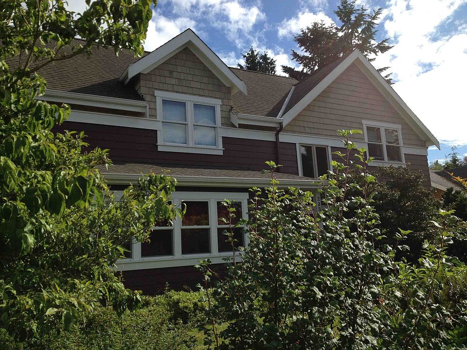 2nd image of 2231 NE 82nd St