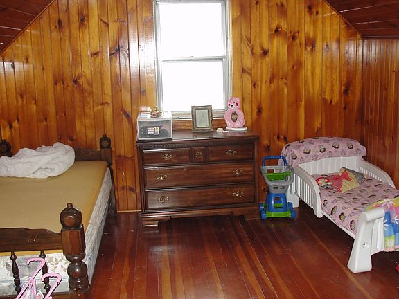 Upstairs bedroom