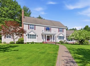 15 Long Pasture Rd, North Andover, MA 01845