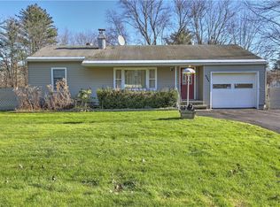 8836 Gaskin Rd, Clay, NY 13041