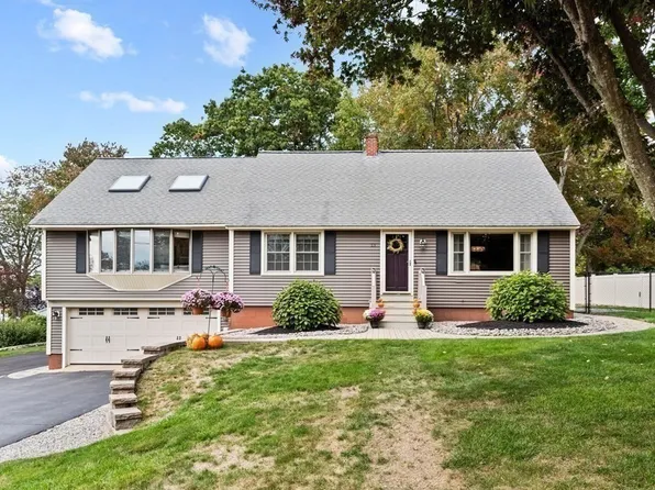 13 Riverview Ave, Methuen, MA 01844