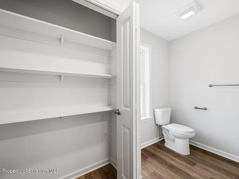 25-36 Zackery Way — Photo 12